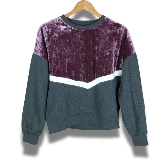 FRESHMAN 1996 Velvet Front Fleece Gray Sweatshirt NWT LARGE - Picture 1 of 10